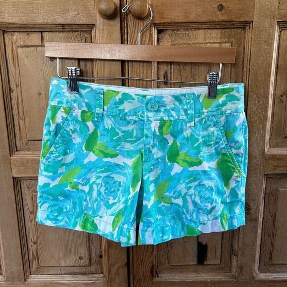 Lilly Pulitzer 0 Shorts Green Blue White Floral Pockets Zipper Mid Rise Callahan - Picture 1 of 11